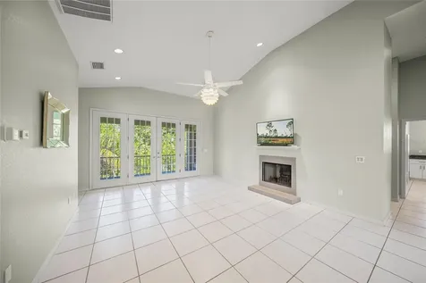 569 Juan Anasco Drive Longboat Key FL 34228