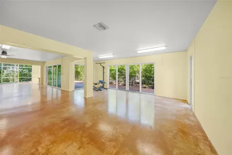 569 Juan Anasco Drive Longboat Key FL 34228
