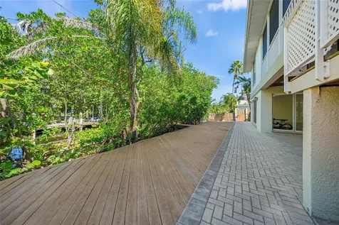 569 Juan Anasco Drive Longboat Key FL 34228