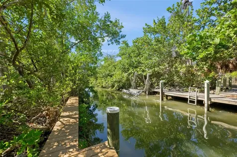 569 Juan Anasco Drive Longboat Key FL 34228