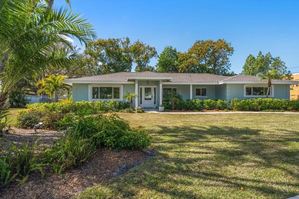 503 Poinsettia Road Belleair FL 33756