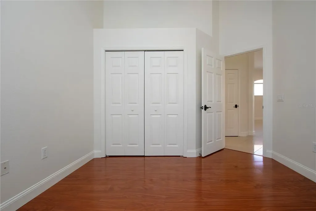 7519 Birds Eye Terrace Bradenton FL 34203