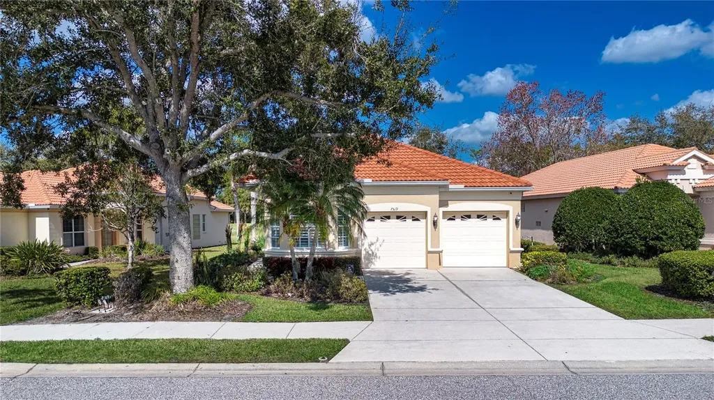 7519 Birds Eye Terrace Bradenton FL 34203