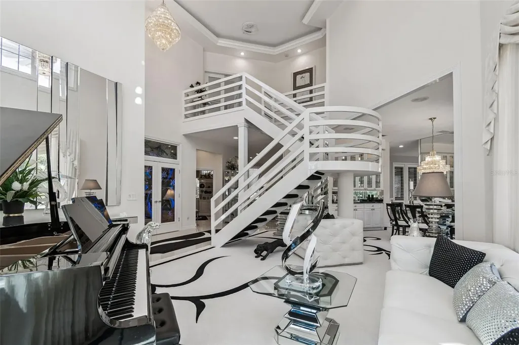 4707 Skimmer Way S St Petersburg FL 33711