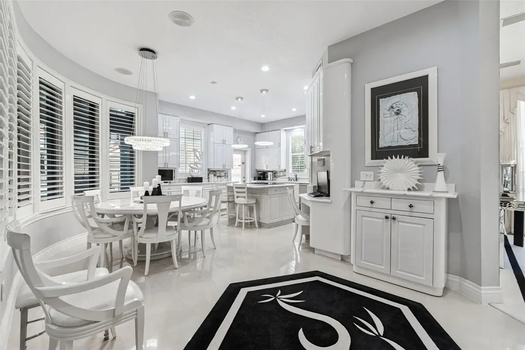 4707 Skimmer Way S St Petersburg FL 33711