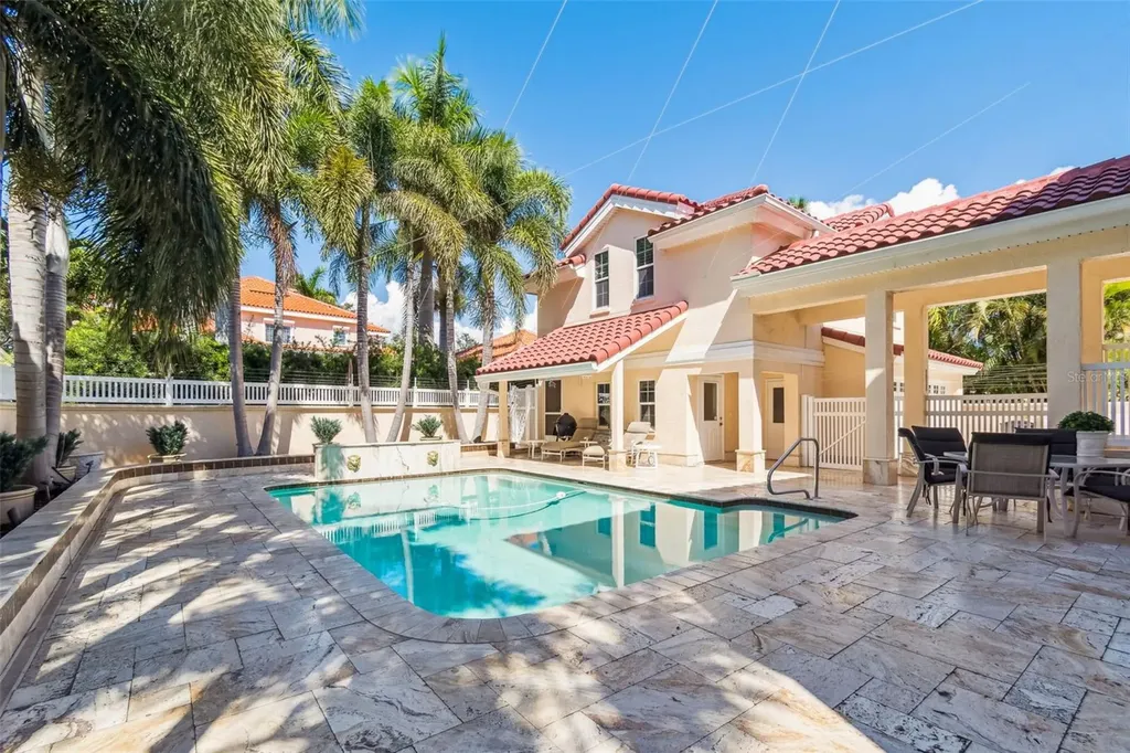 4707 Skimmer Way S St Petersburg FL 33711