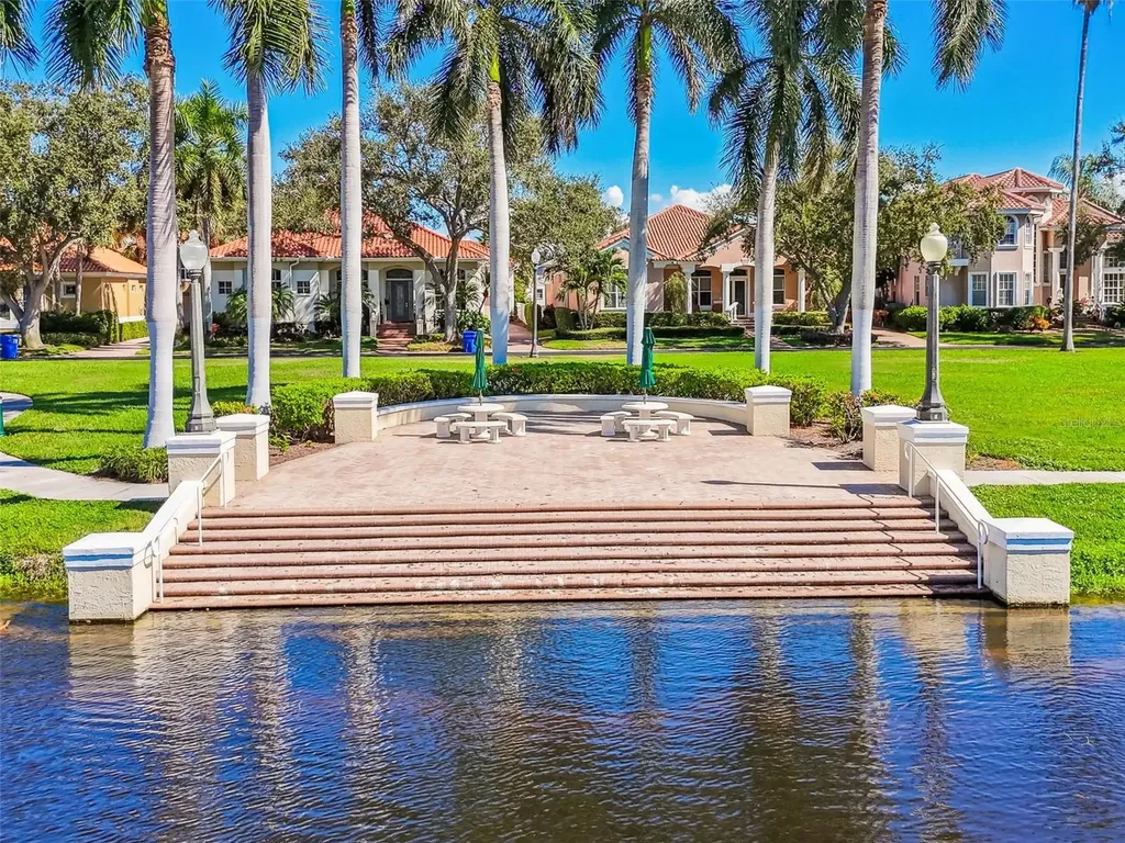 4707 Skimmer Way S St Petersburg FL 33711