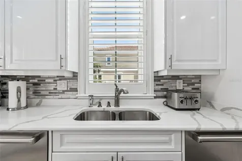 4707 Skimmer Way S St Petersburg FL 33711