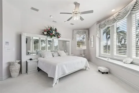 4707 Skimmer Way S St Petersburg FL 33711