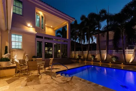 4707 Skimmer Way S St Petersburg FL 33711