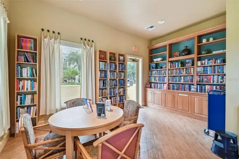 4707 Skimmer Way S St Petersburg FL 33711