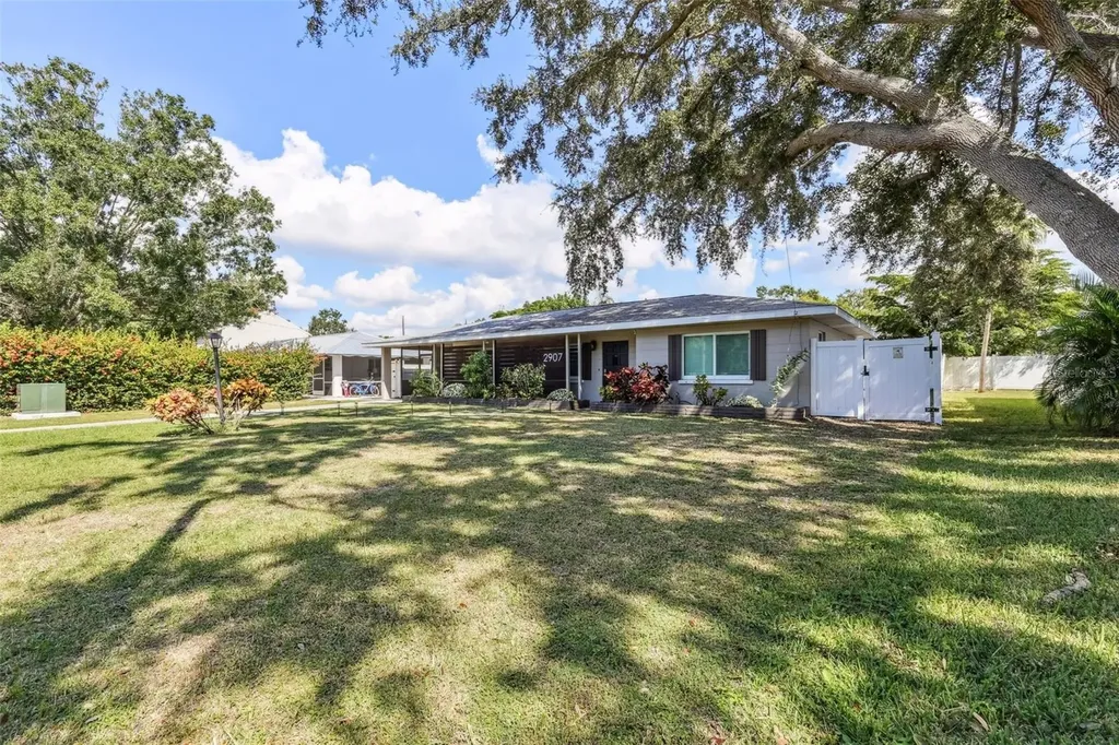 2907 Marshall Drive Sarasota FL 34239