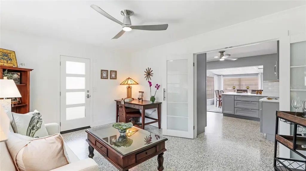 2713 Avenue C Holmes Beach FL 34217