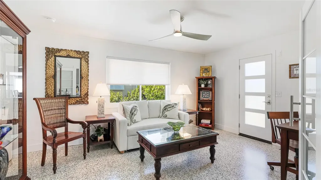 2713 Avenue C Holmes Beach FL 34217