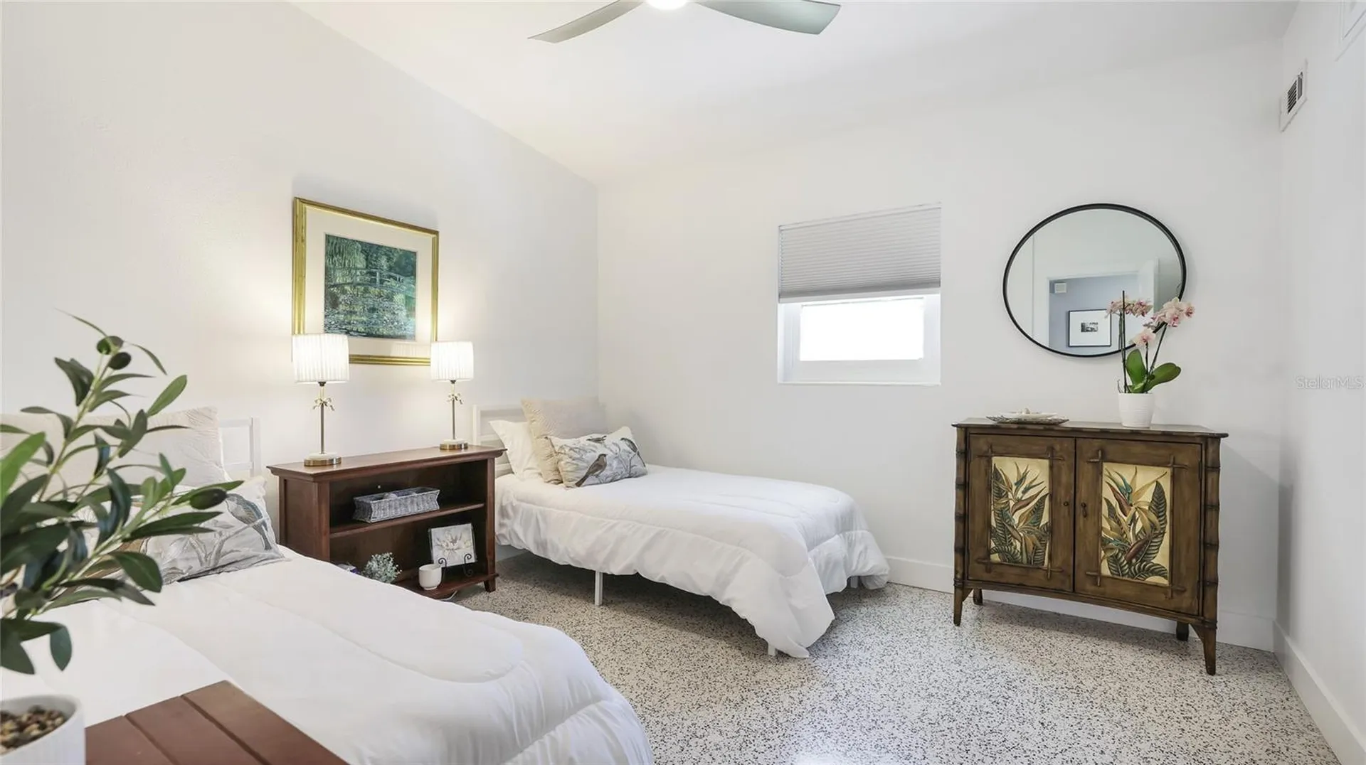 2713 Avenue C Holmes Beach FL 34217