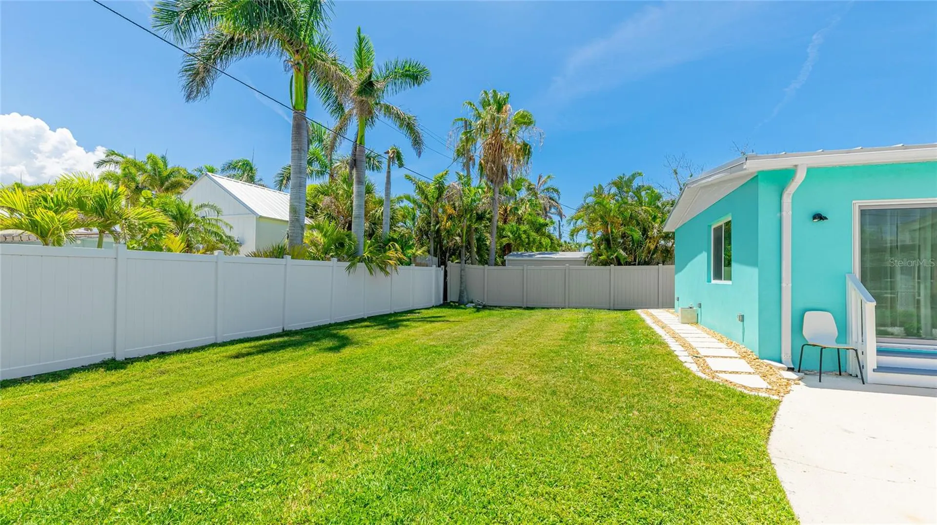 2713 Avenue C Holmes Beach FL 34217