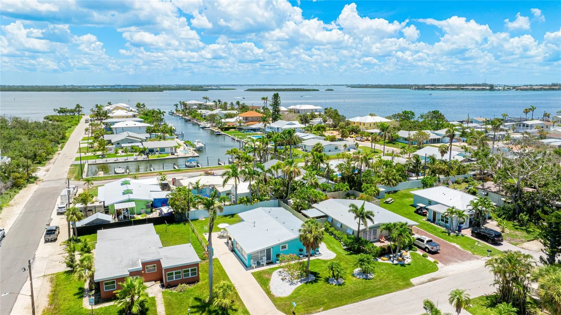 2713 Avenue C Holmes Beach FL 34217