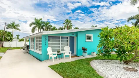2713 Avenue C Holmes Beach FL 34217