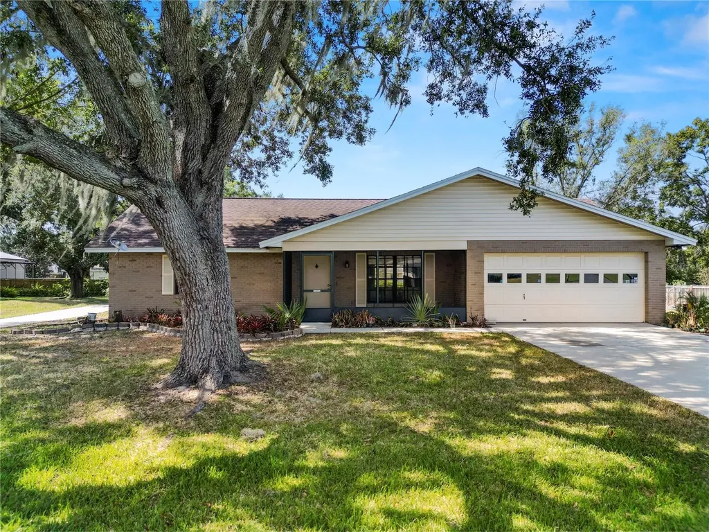 5023 Kensington Heights Drive Lakeland FL 33811