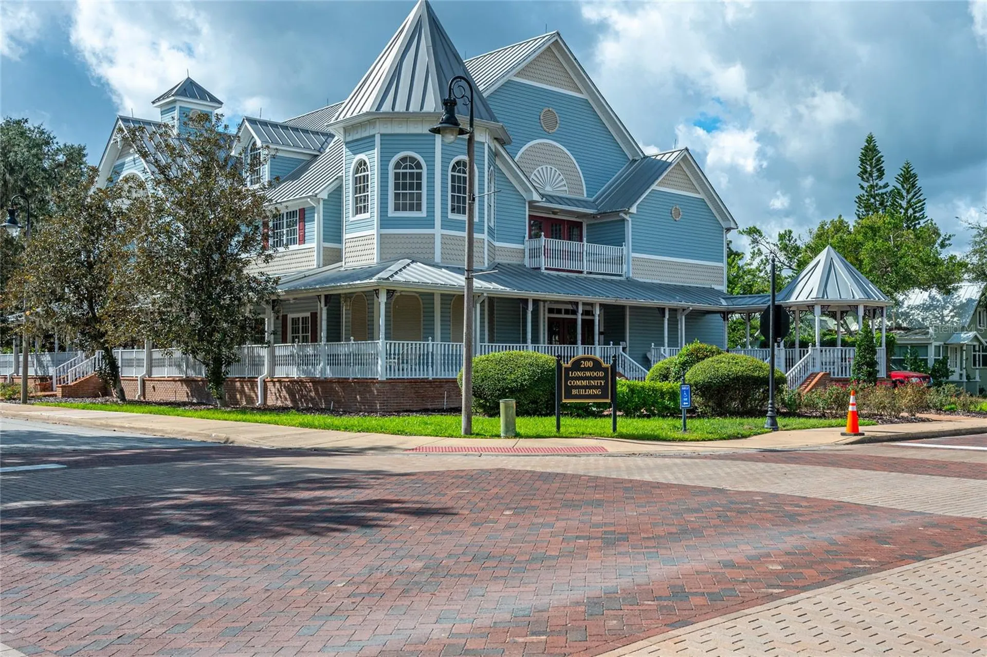 272 Warren Avenue Longwood FL 32750