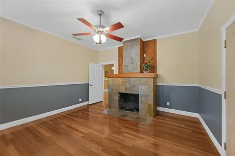 272 W Warren Avenue Longwood FL 32750