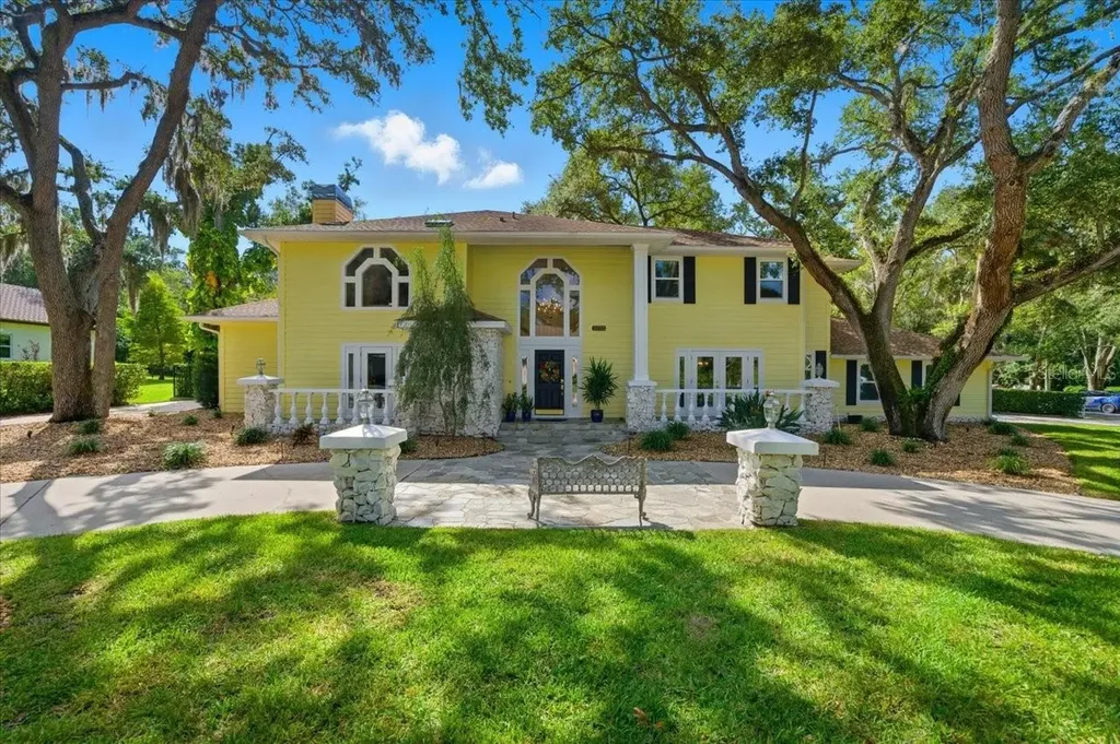 2035 Indian Creek Court Dunedin FL 34698
