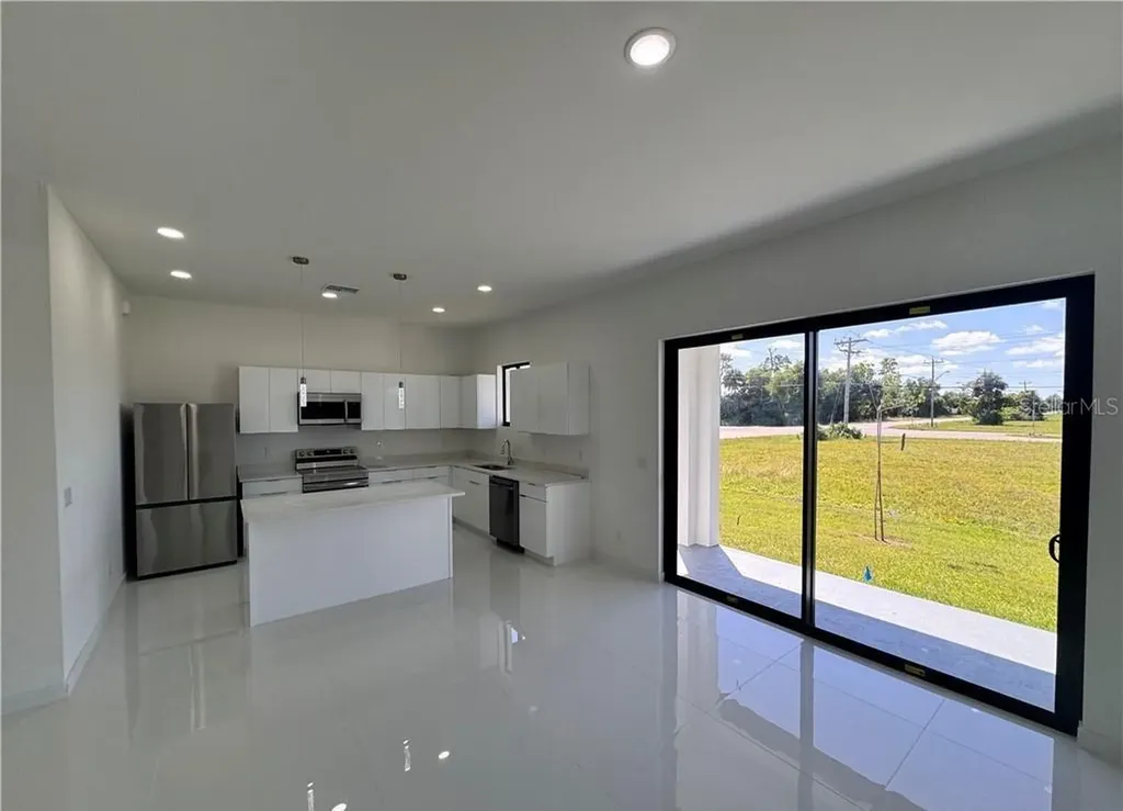 4002 NW 38th Street Cape Coral FL 33993