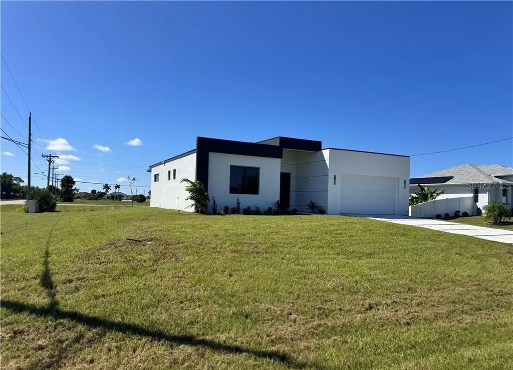 4002 NW 38th Street Cape Coral FL 33993