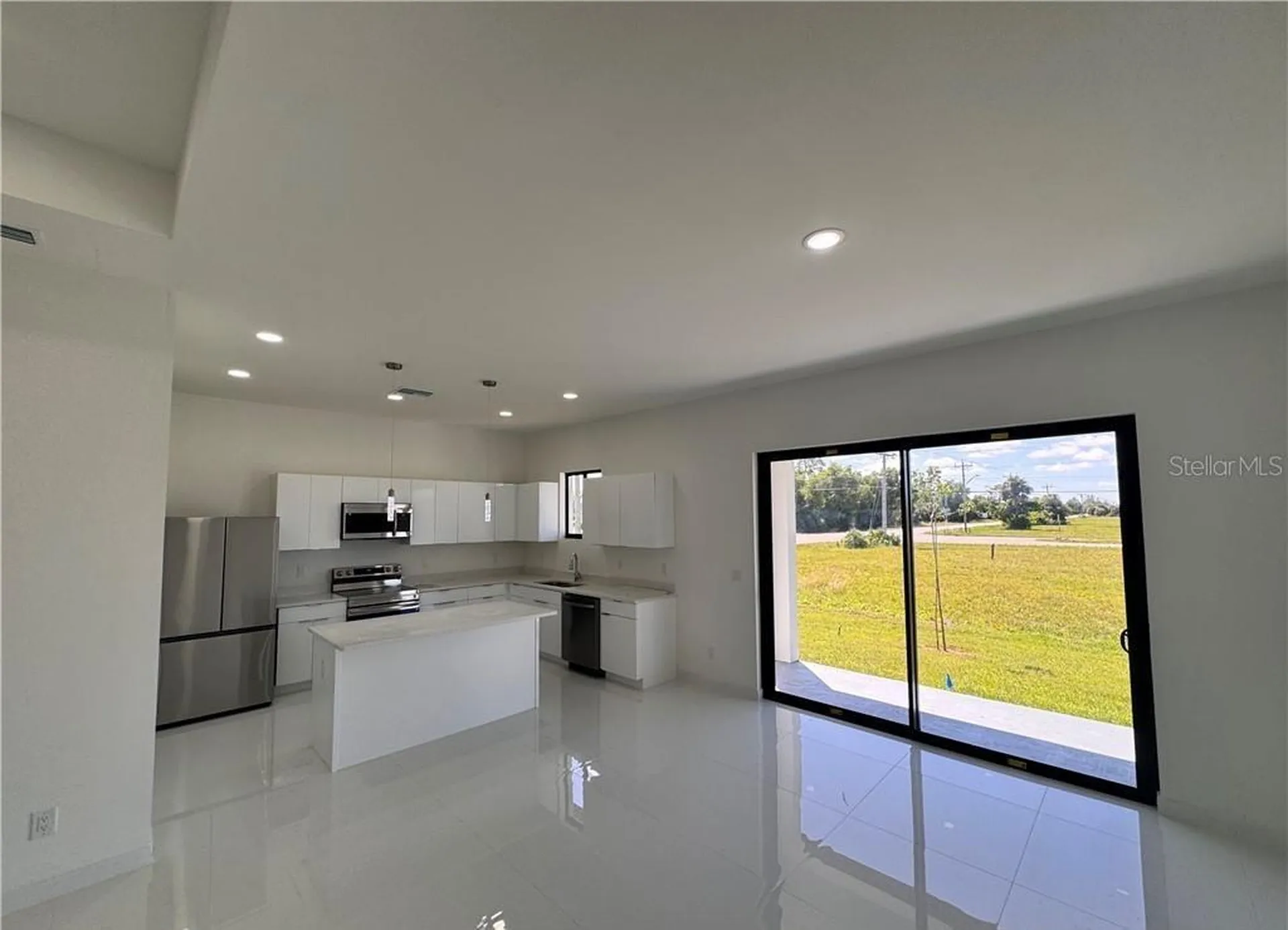 4002 NW 38th Street Cape Coral FL 33993