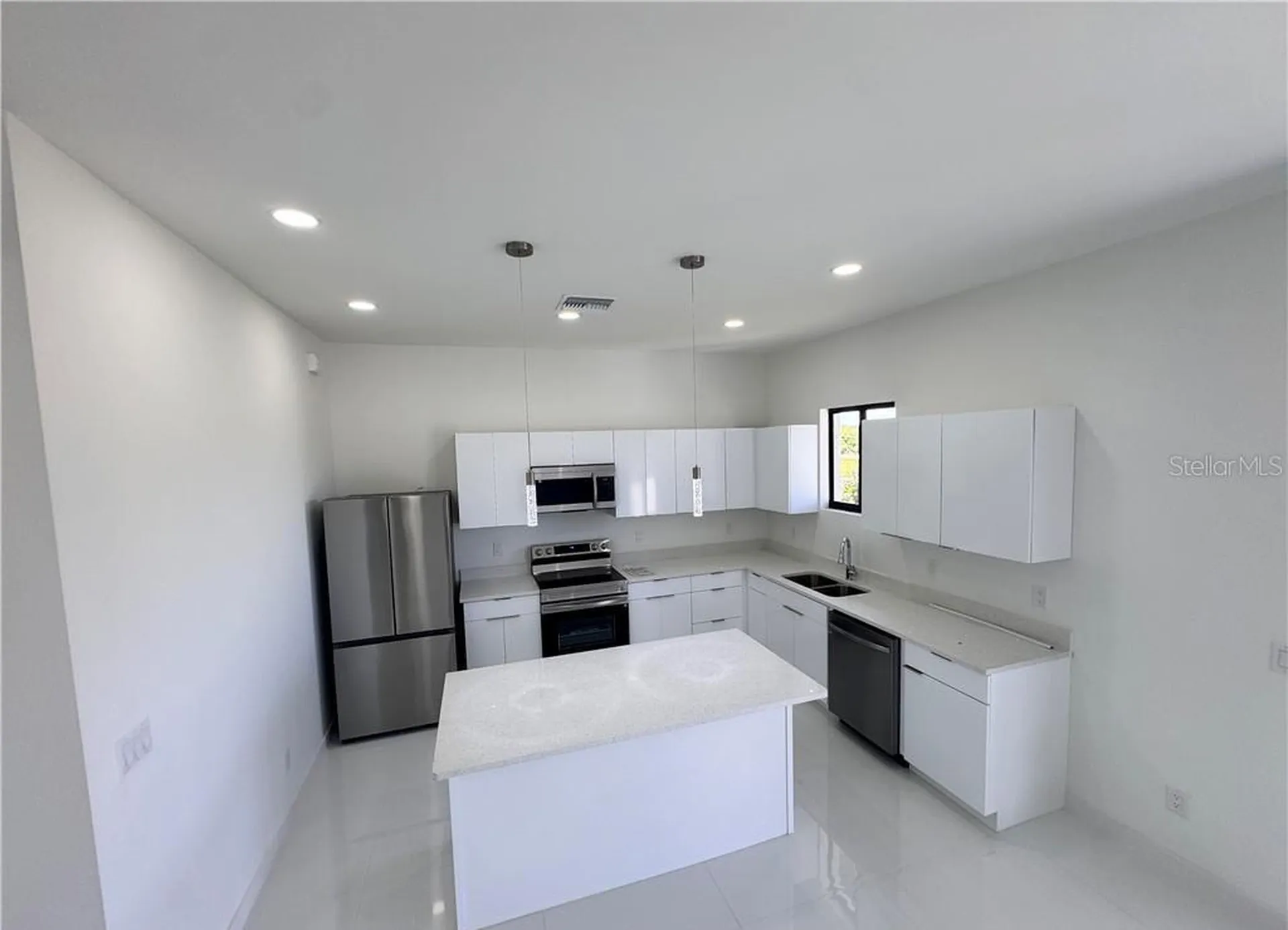 4002 NW 38th Street Cape Coral FL 33993