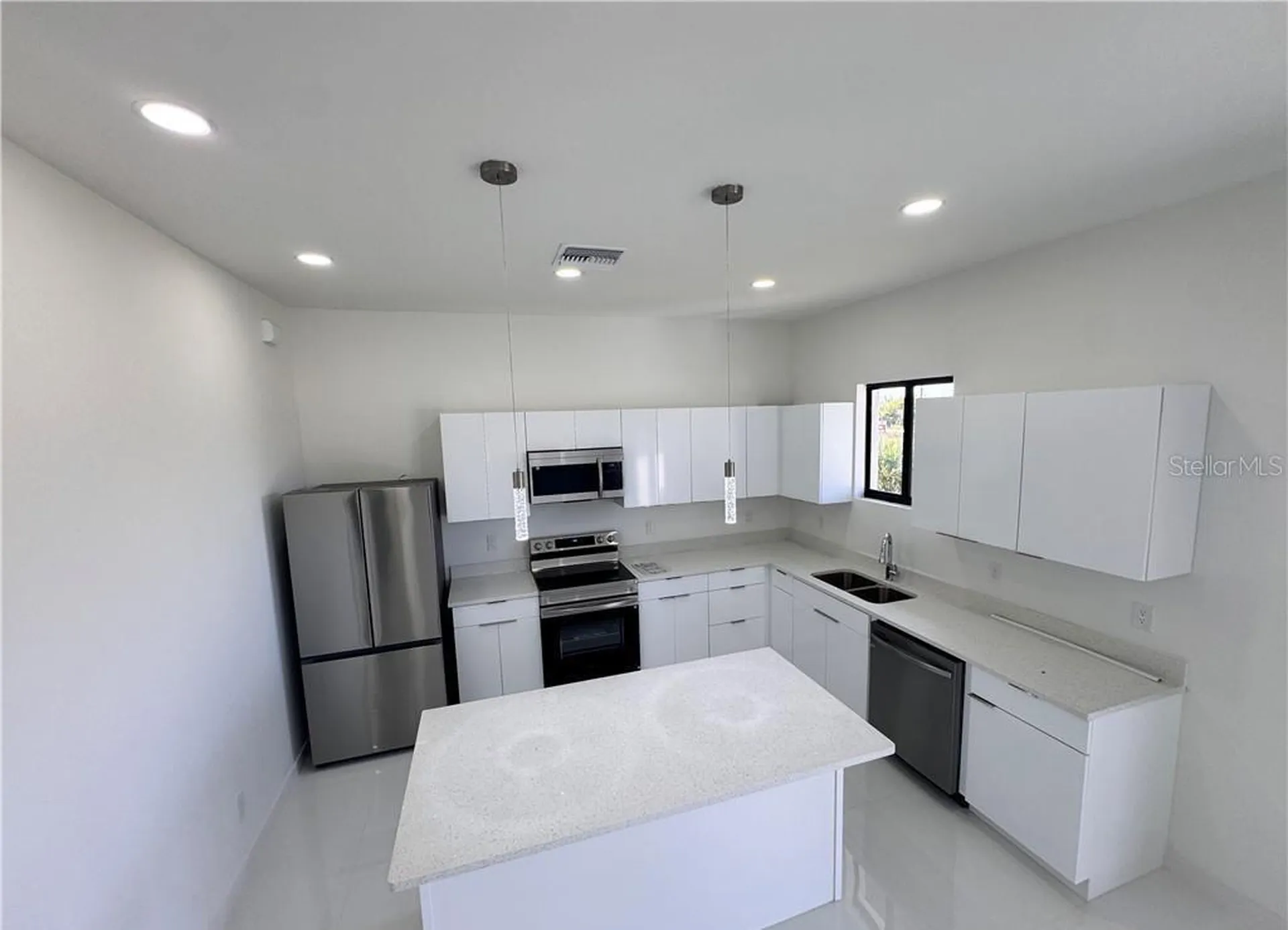 4002 NW 38th Street Cape Coral FL 33993