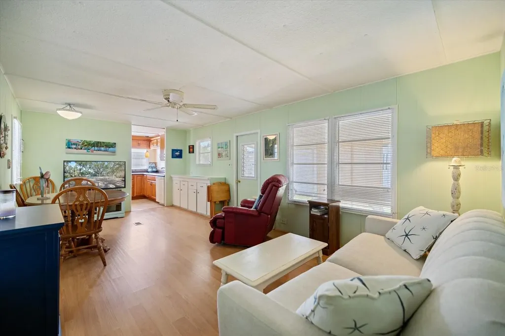 251 Southwinds Drive Sarasota FL 34231