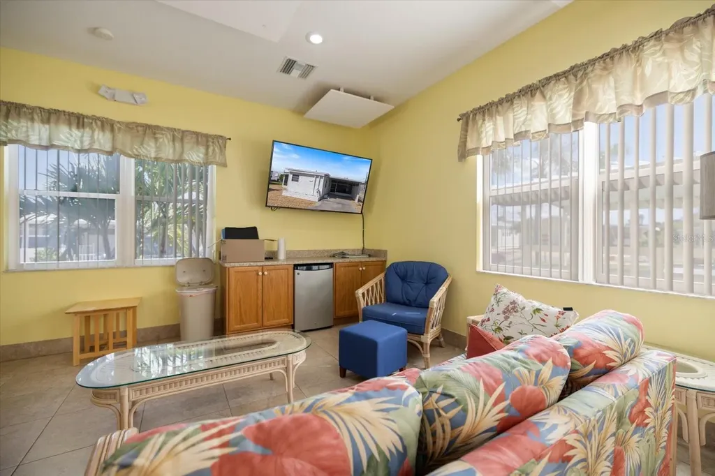 251 Southwinds Drive Sarasota FL 34231