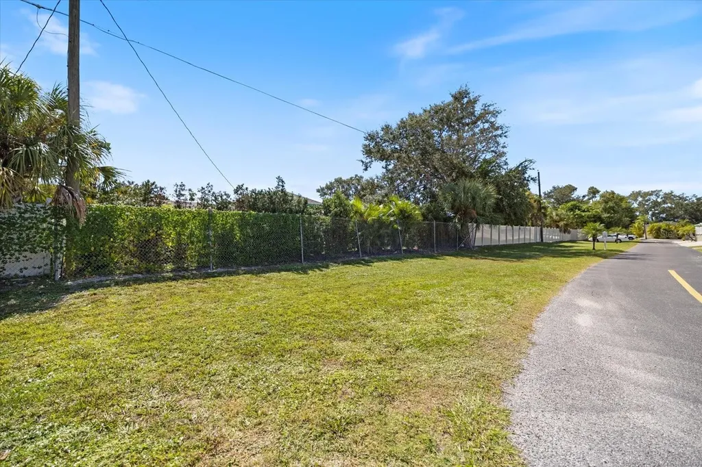 251 Southwinds Drive Sarasota FL 34231