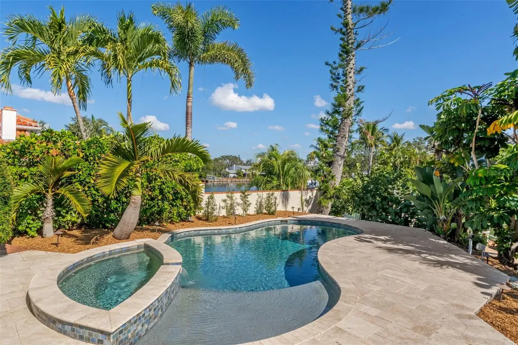 4757 Higel Avenue Sarasota FL 34242