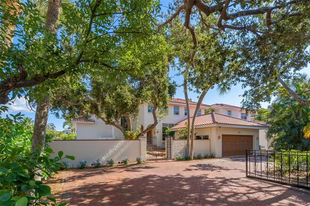 4757 Higel Avenue Sarasota FL 34242