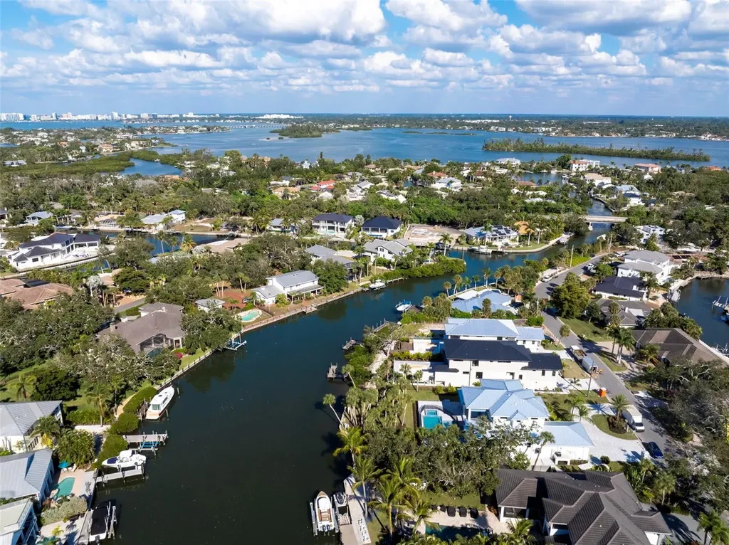 4757 Higel Avenue Sarasota FL 34242