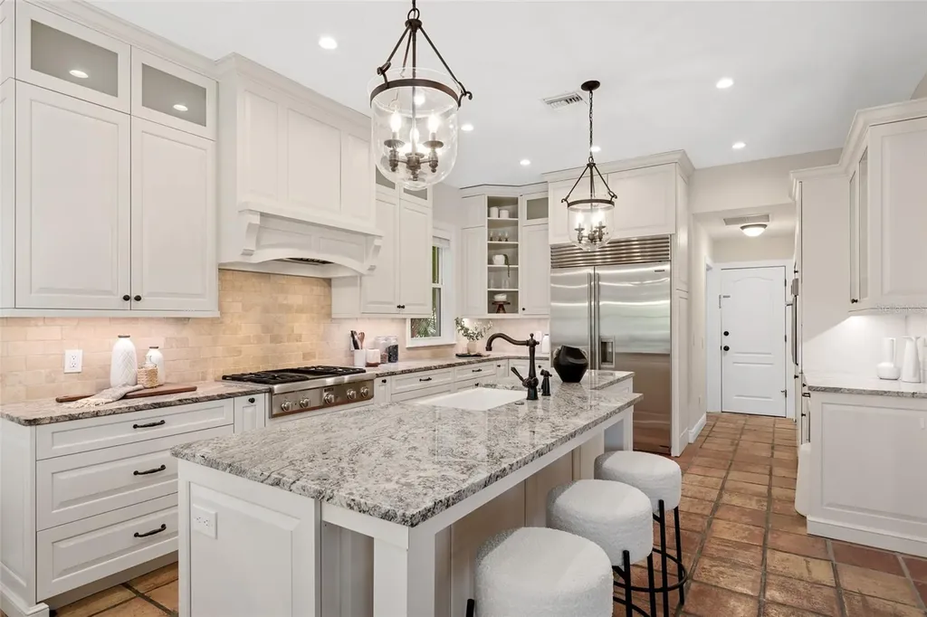 4757 Higel Avenue Sarasota FL 34242