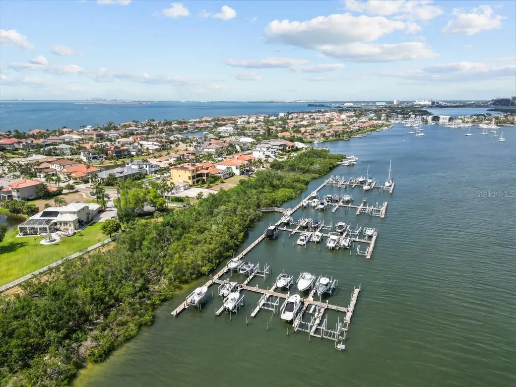 6402 Rubia Circle Apollo Beach FL 33572