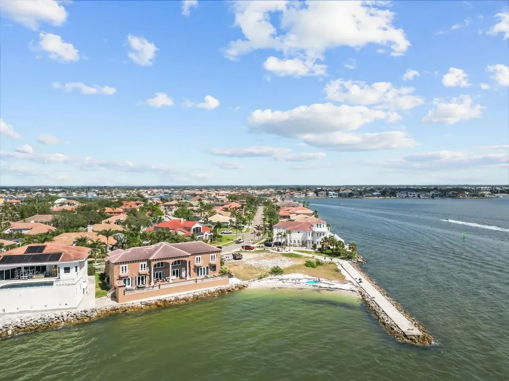 6402 Rubia Circle Apollo Beach FL 33572