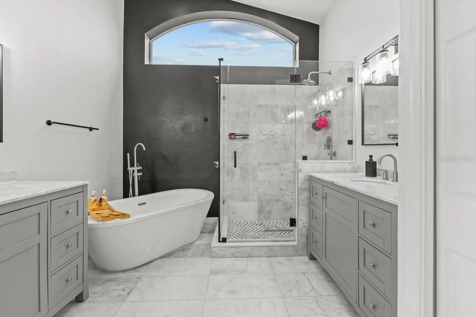 6402 Rubia Circle Apollo Beach FL 33572