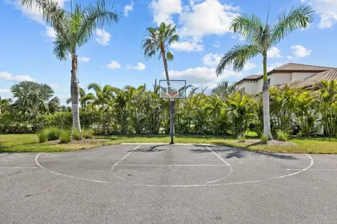 6402 Rubia Circle Apollo Beach FL 33572