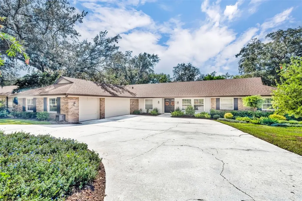 805 S Sweetwater Boulevard Longwood FL 32779