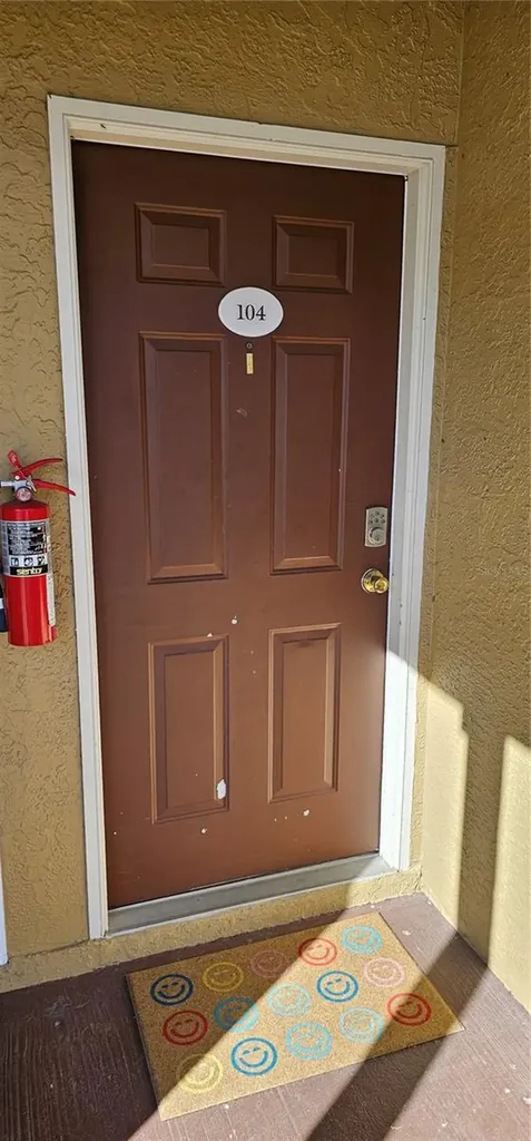 10167 Sailwinds Boulevard N Largo FL 33773