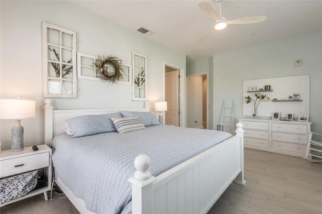 7611 34th Avenue W Bradenton FL 34209