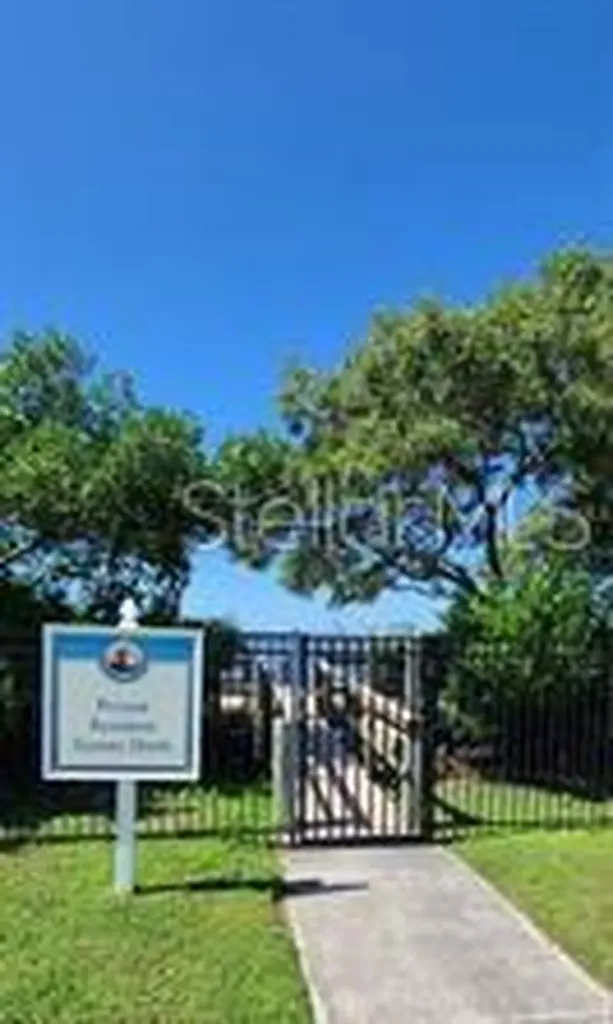 7611 34th Avenue W Bradenton FL 34209