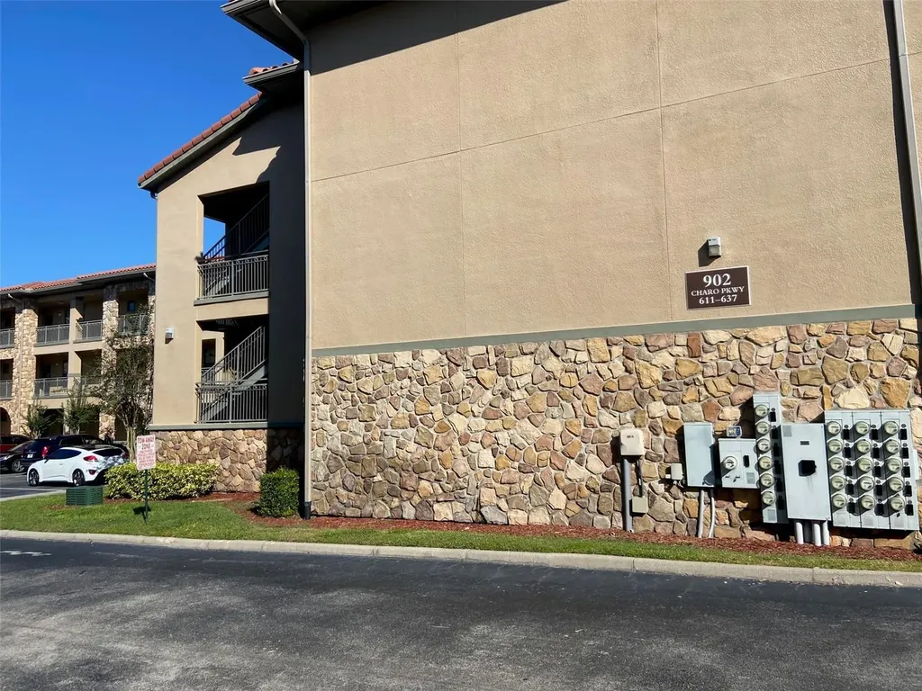 902 Charo Parkway Davenport FL 33897