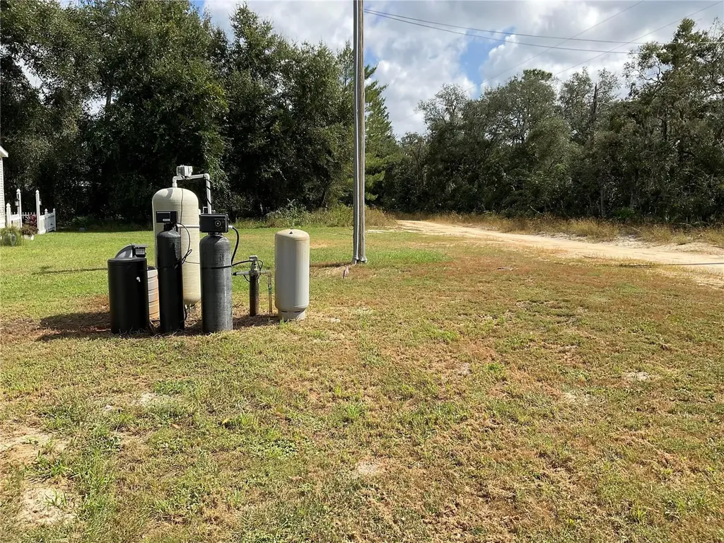 18057 SE 20th Place Silver Springs FL 34488