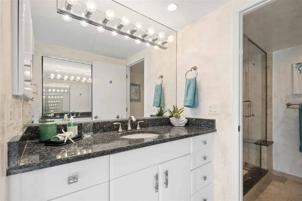 1212 Benjamin Franklin Drive Sarasota FL 34236