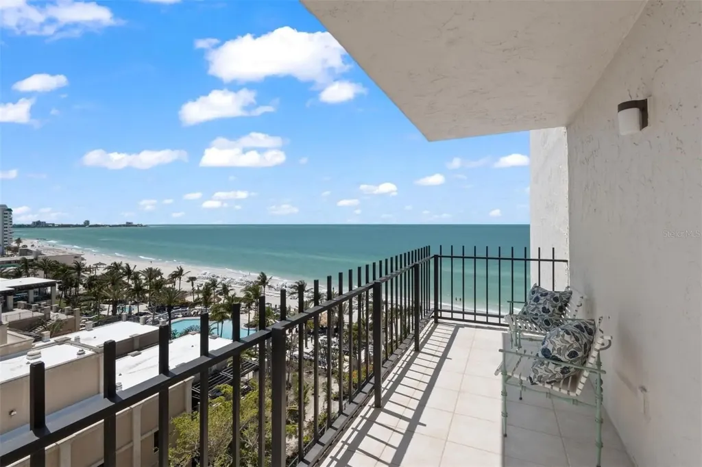 1212 Benjamin Franklin Drive Sarasota FL 34236